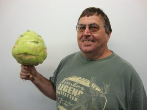 Runde-Big-Kohlrabi-10-pounds