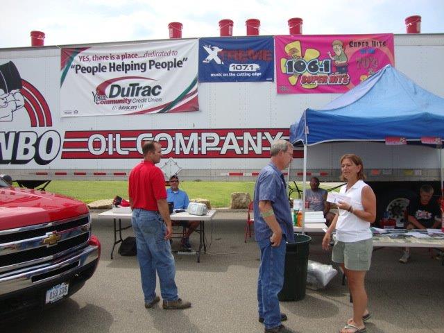 flood relief volunteers