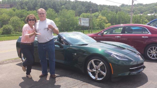 Bob and Bonnie Jordan stopped by Runde Auto Group to pick up a 2014 Chevrolet Corvette Stingray!