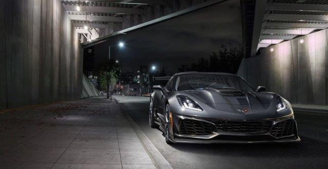 Corvette ZR1 with hood scoop