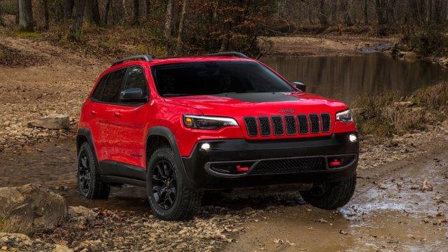 red 2019 Jeep Cherokee