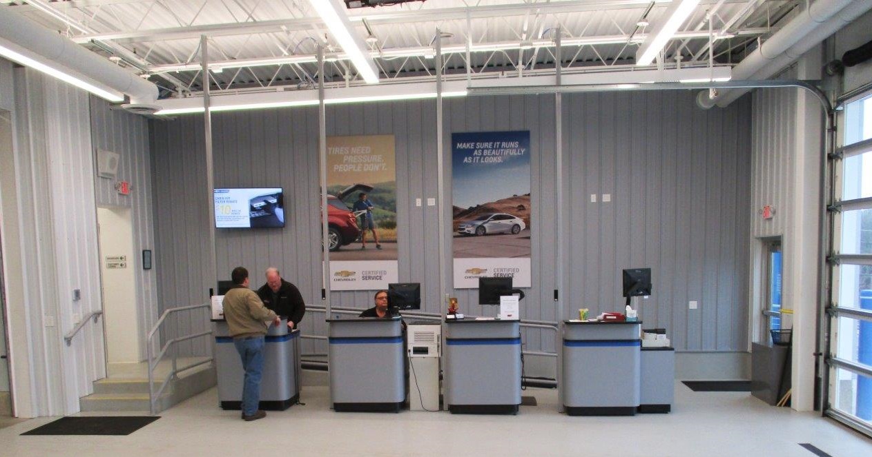  Runde Chevrolet Service Department in East Dubuque