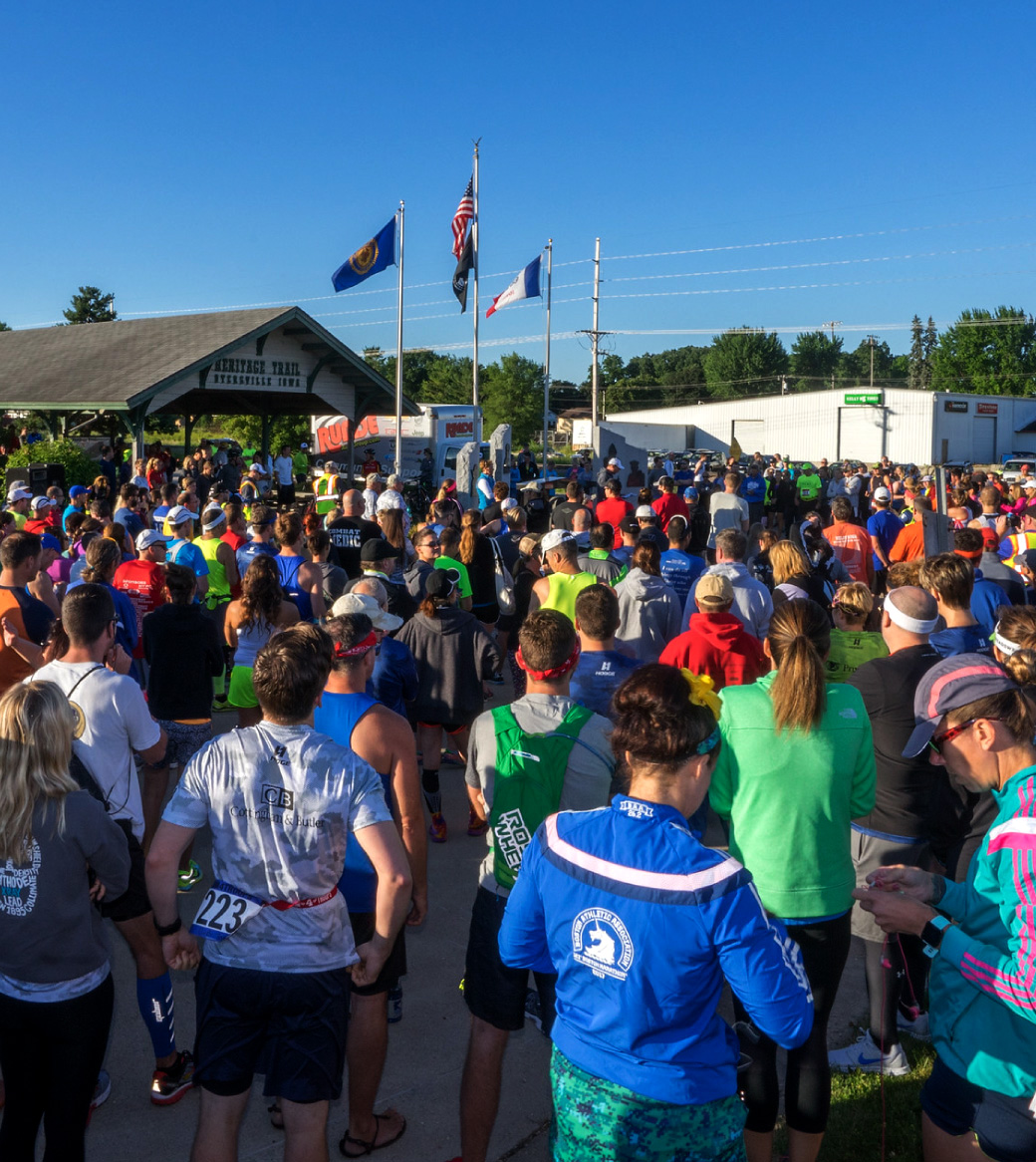 Runners at the start of Run4Troops event