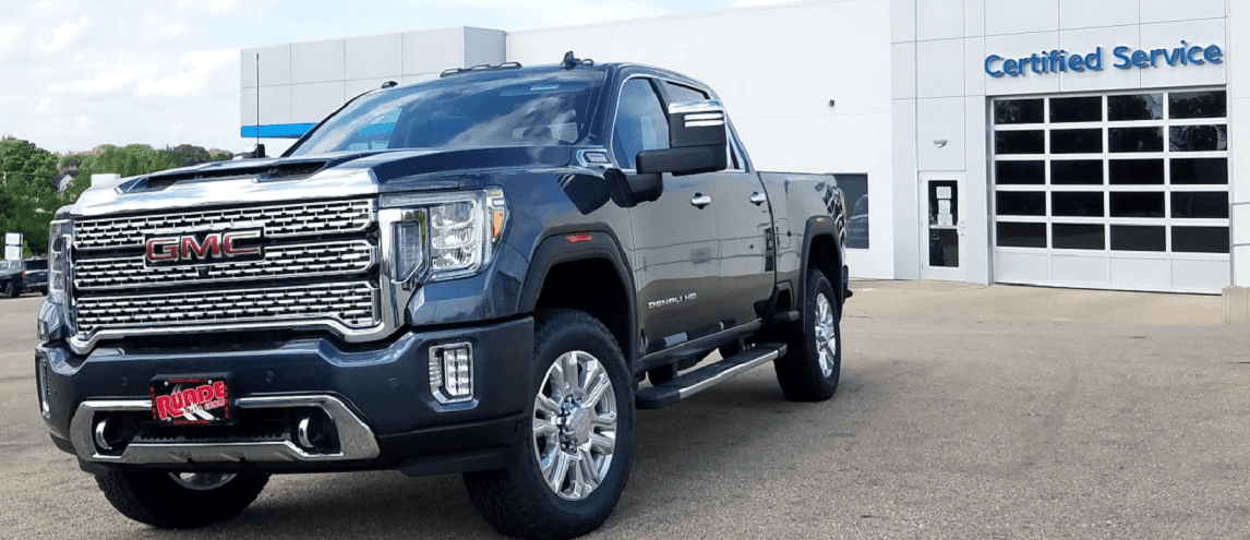 new GMC Sierra HD near Dubuque with the Denali trim