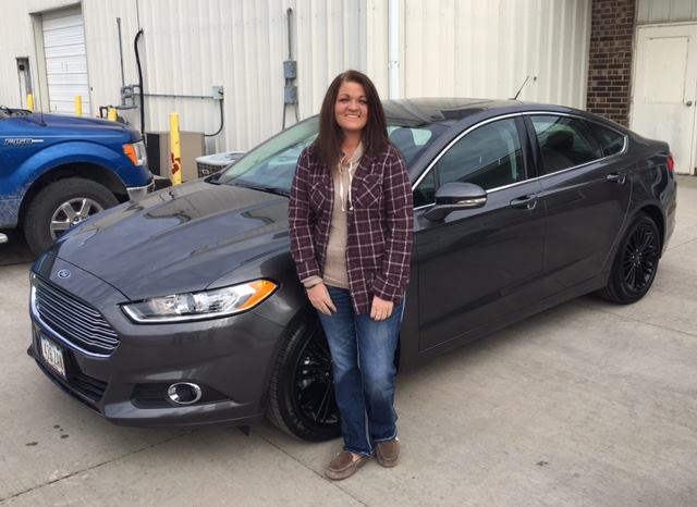  Runde Ford Fusion Dealership