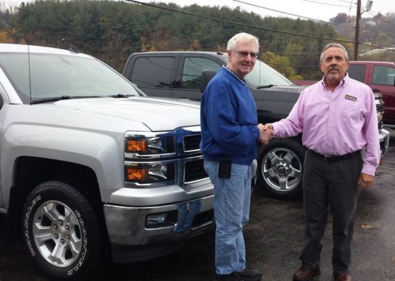  Runde Chevy East Dubuque Silverado 1500 Truck